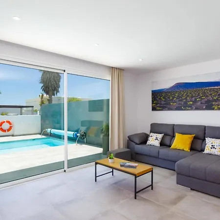 Delmeza By * פוארטו קאלרו